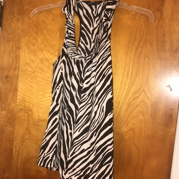 Express Racer Back Tank - Picture 2 of 6